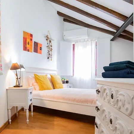 Red House- Historic Center Ferienhaus Porto