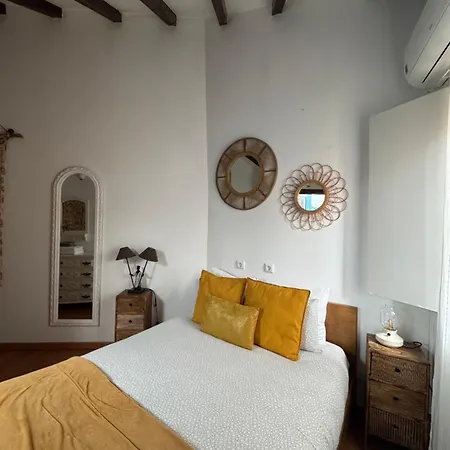 Ferienhaus Red House- Historic Center