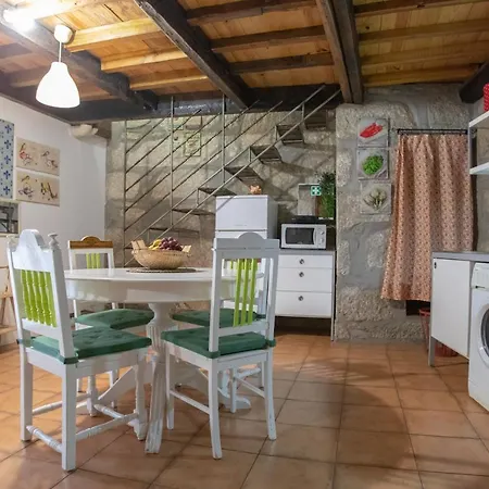 Casa vacanze Red House- Historic Center *