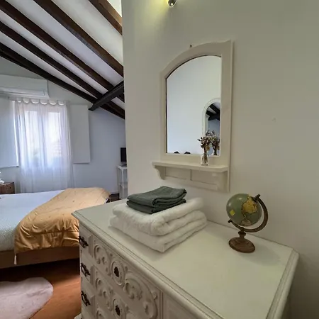 Red House- Historic Center Дом отдыха *