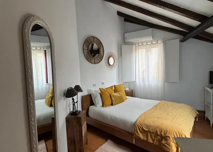 بيت للعطل Red House- Historic Center *