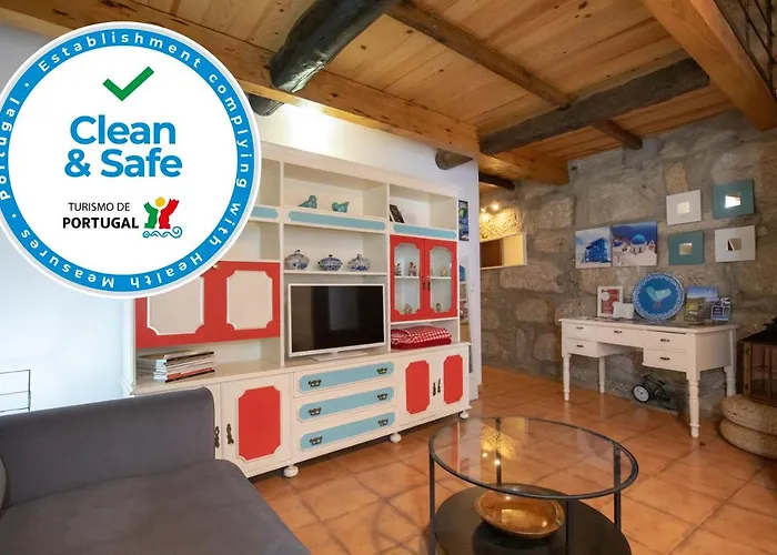 Red House- Historic Center *